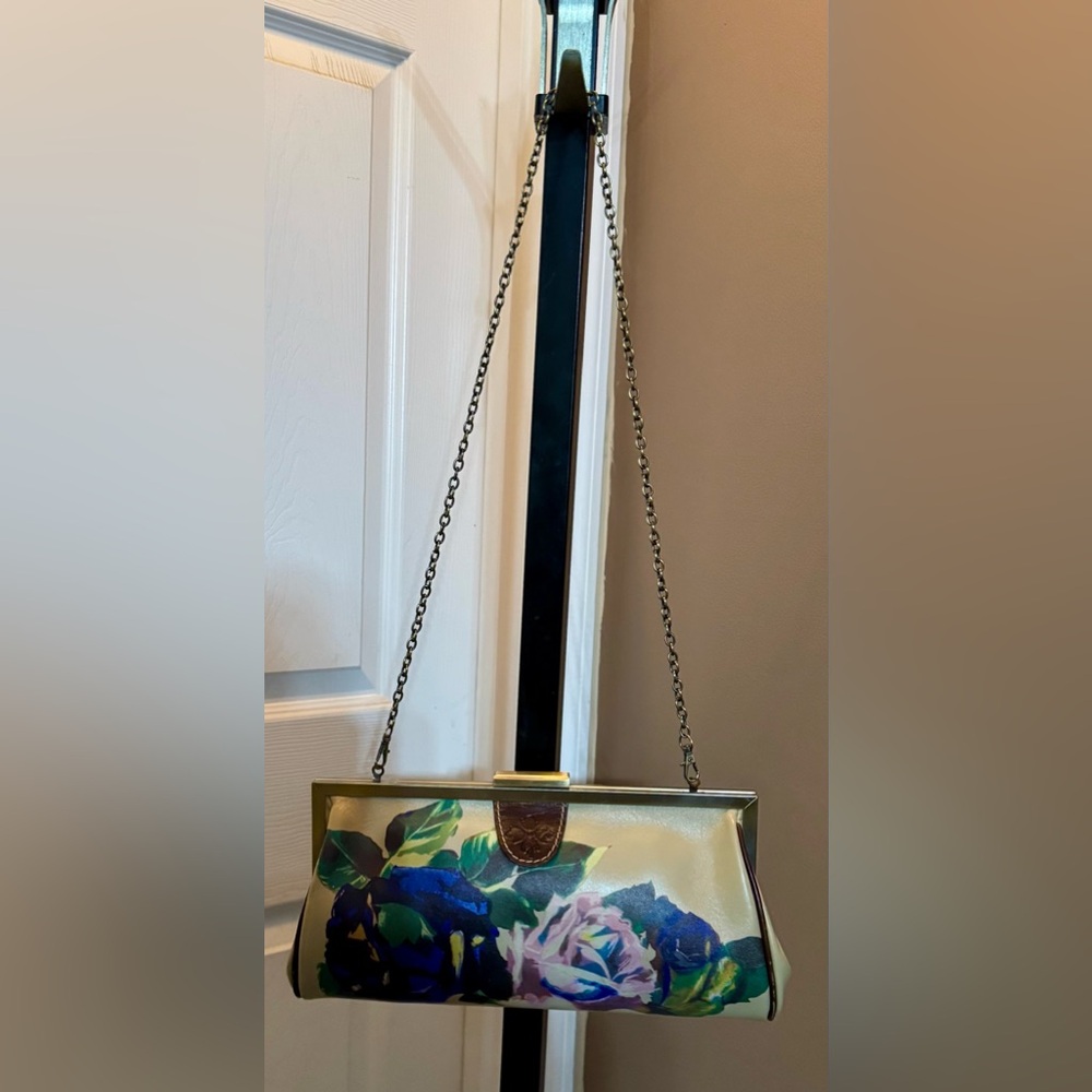 Patricia Nash Leather Clutch / Shoulder Bag – Floral Print